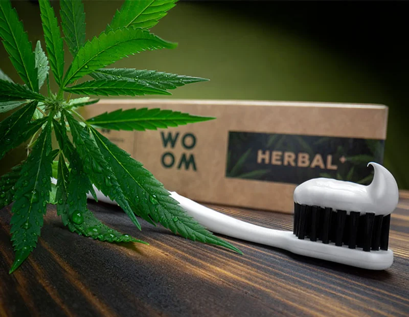 Woom Herbal+ toothpaste product video